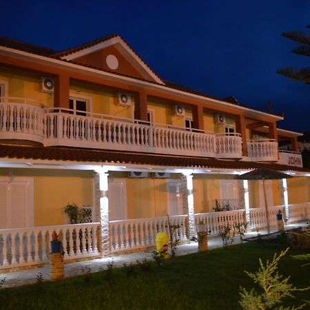Tom & John Center Aparthotel Tsilivi  Exterior photo
